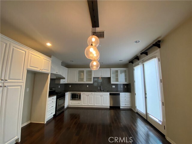 Building Photo - 873 W Terrace Ln