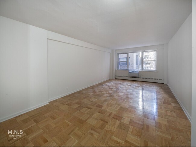 Building Photo - 300 East 46th Street