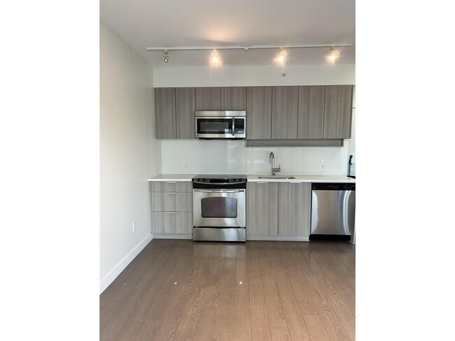 Building Photo - 13308-13308 Central Ave