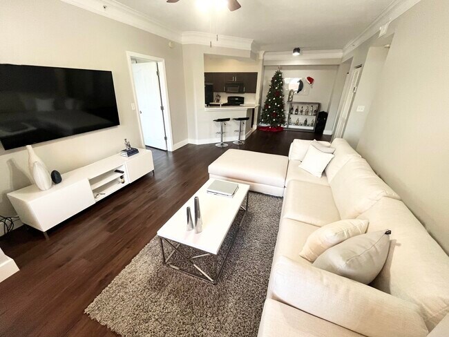 Building Photo - 9845 Baywinds Blvd