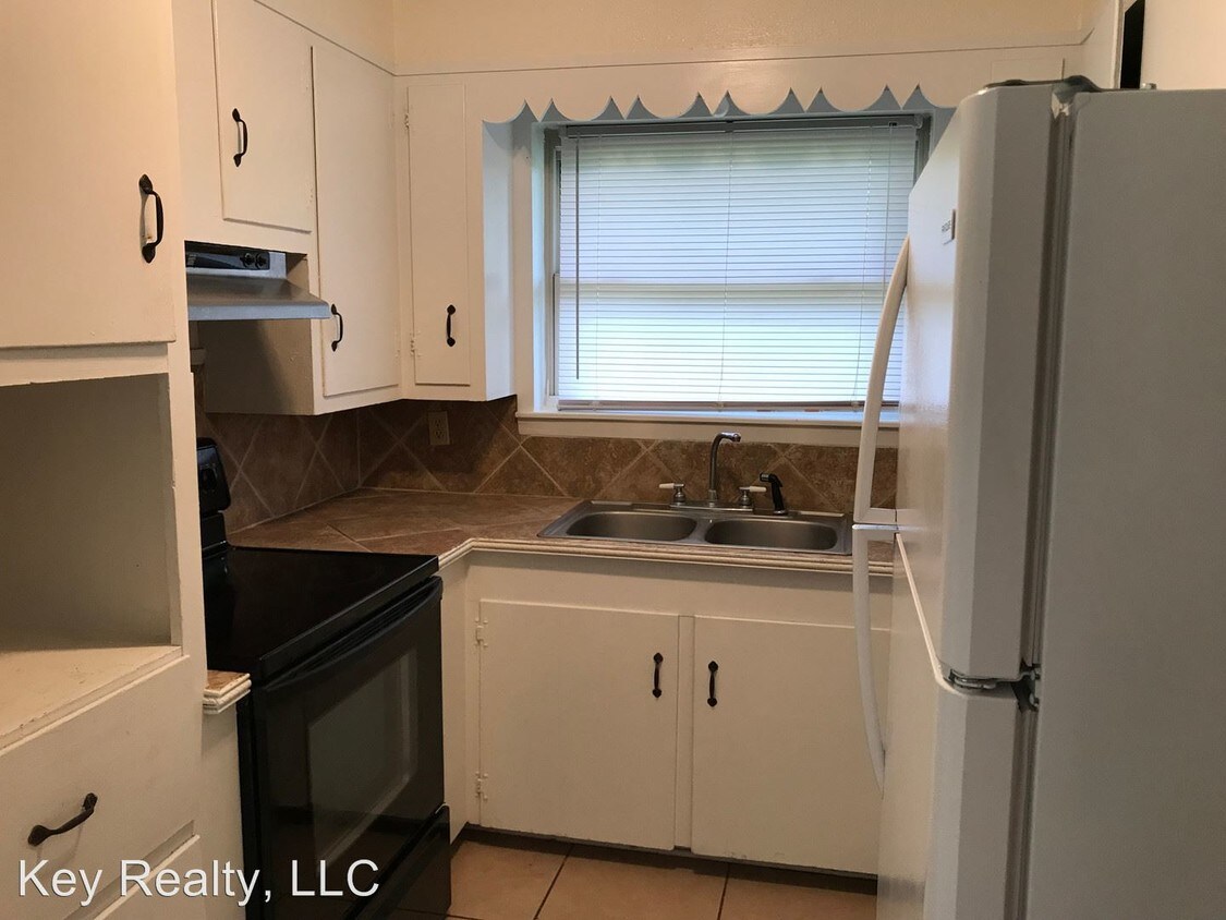 Foto del edificio - 3 br, 1 bath House - 5031 Cooper Road