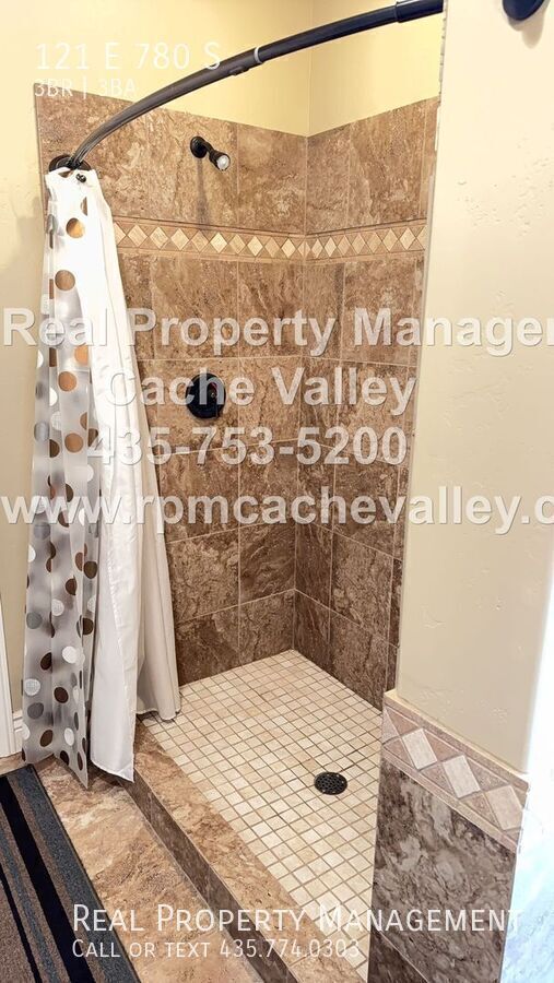 Foto del edificio - 121 E 780 S