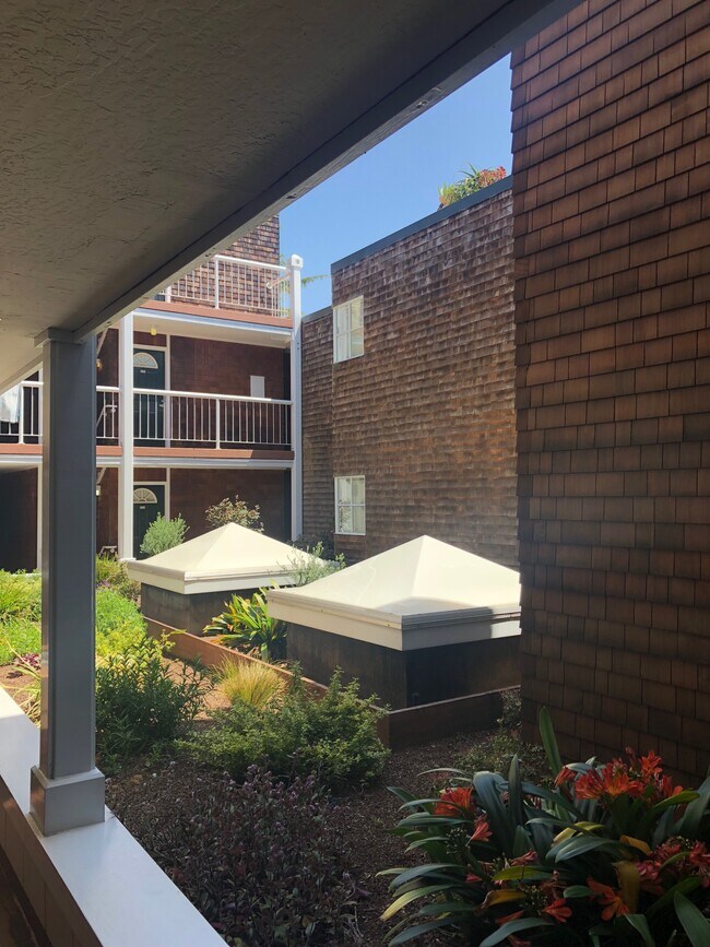 Foto del edificio - 1385 Shattuck Ave