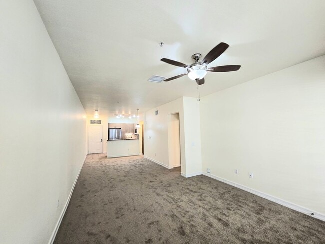 Building Photo - Beautiful 2 Bedroom 2 Bathroom Unit in Downtown San Diego!!