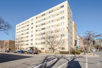 Building Photo - 1400 chicago Ave