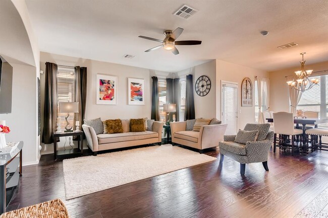 Foto del edificio - 9517 Hunter Ln