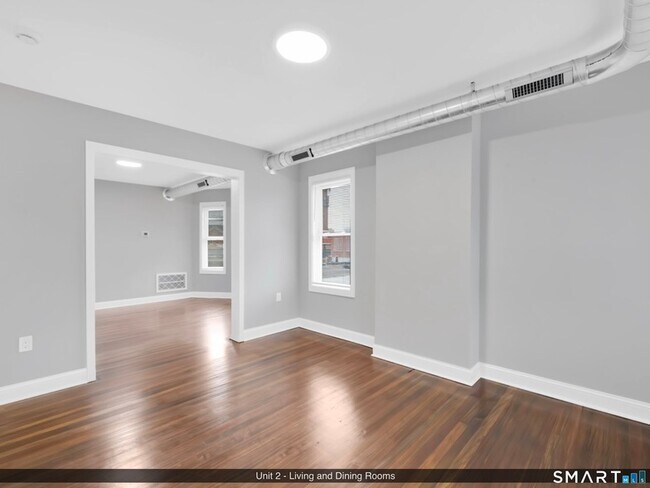 Building Photo - 144 Madison St