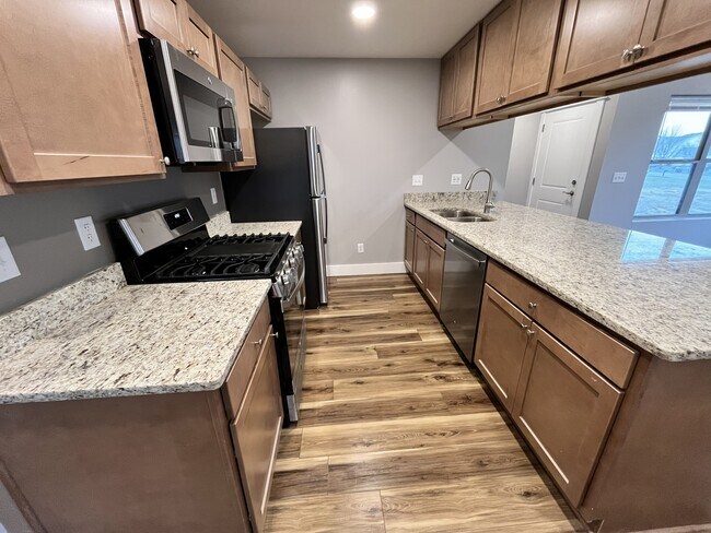 Building Photo - 4226 Sunset Ter