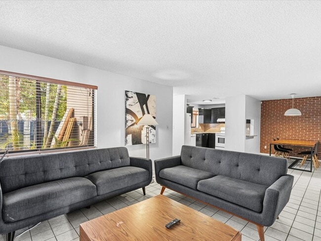 Foto del edificio - 5020 SW 40th Ave