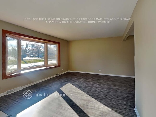 Building Photo - 26W064 Harrison St