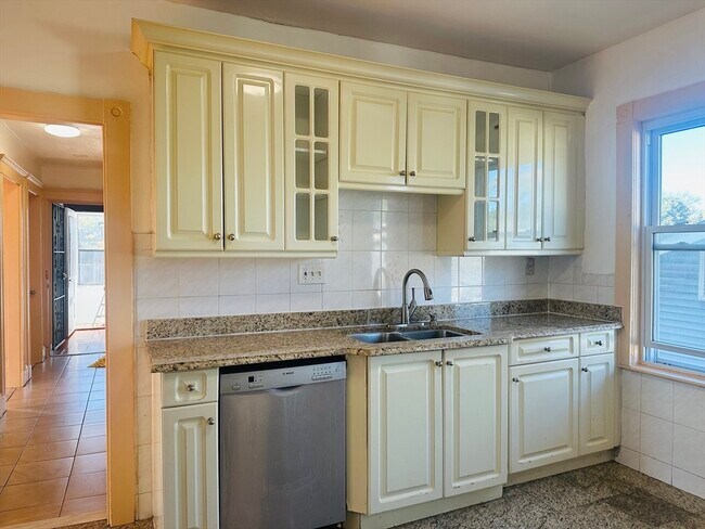 Foto del edificio - 85 River St