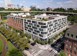 Building Photo - 255 Brunswick St