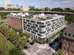 Building Photo - 255 Brunswick St