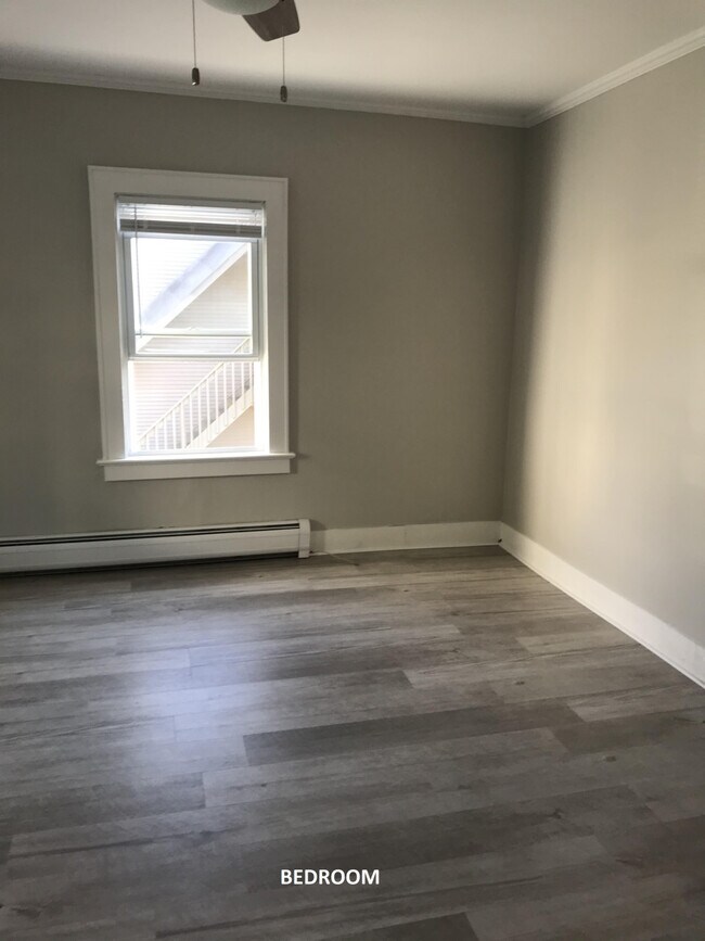 Building Photo - 72 Highview Avenue