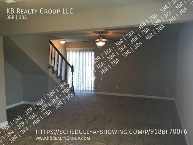 Building Photo - Newer 3 Bed Townhome in Belton; Raymore-Pe...