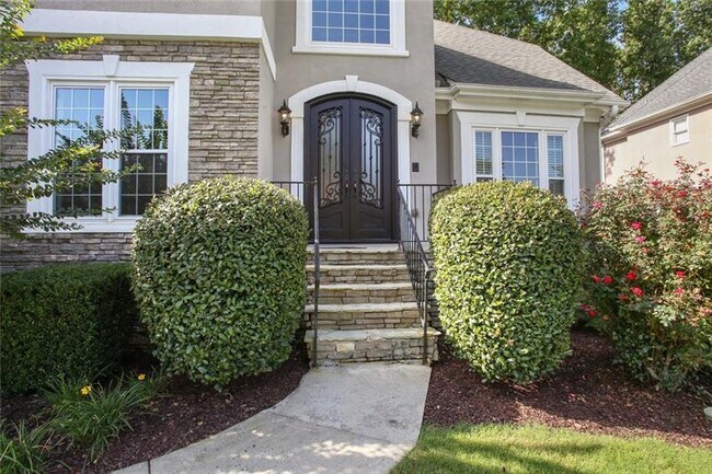Building Photo - 1115 Jennifer Oaks Dr