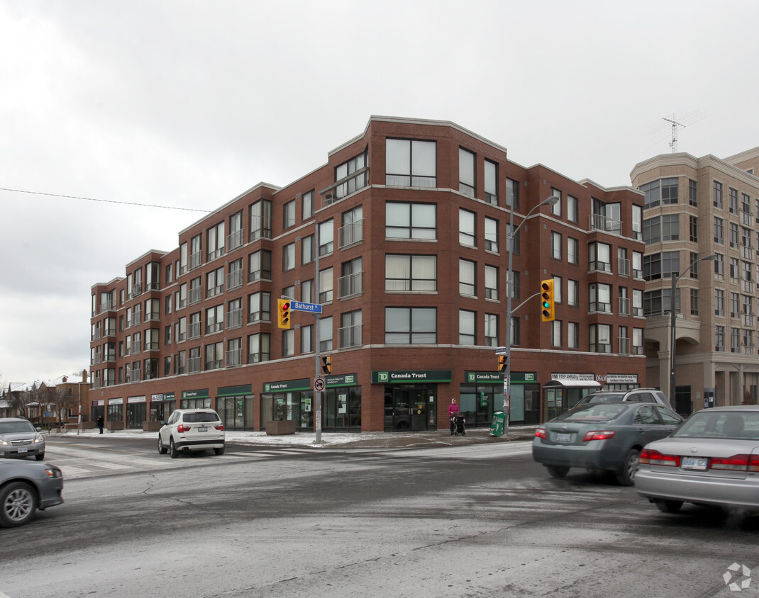 Primary Photo - 500 Glencairn Ave
