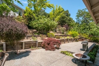 Building Photo - 3032 Brittan Ave