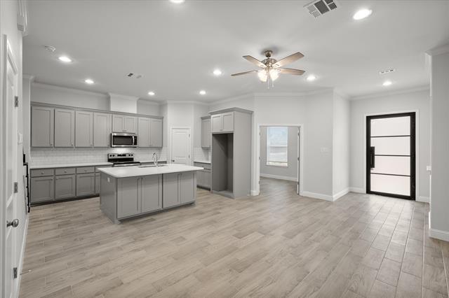 Building Photo - 2355 Park Springs Blvd