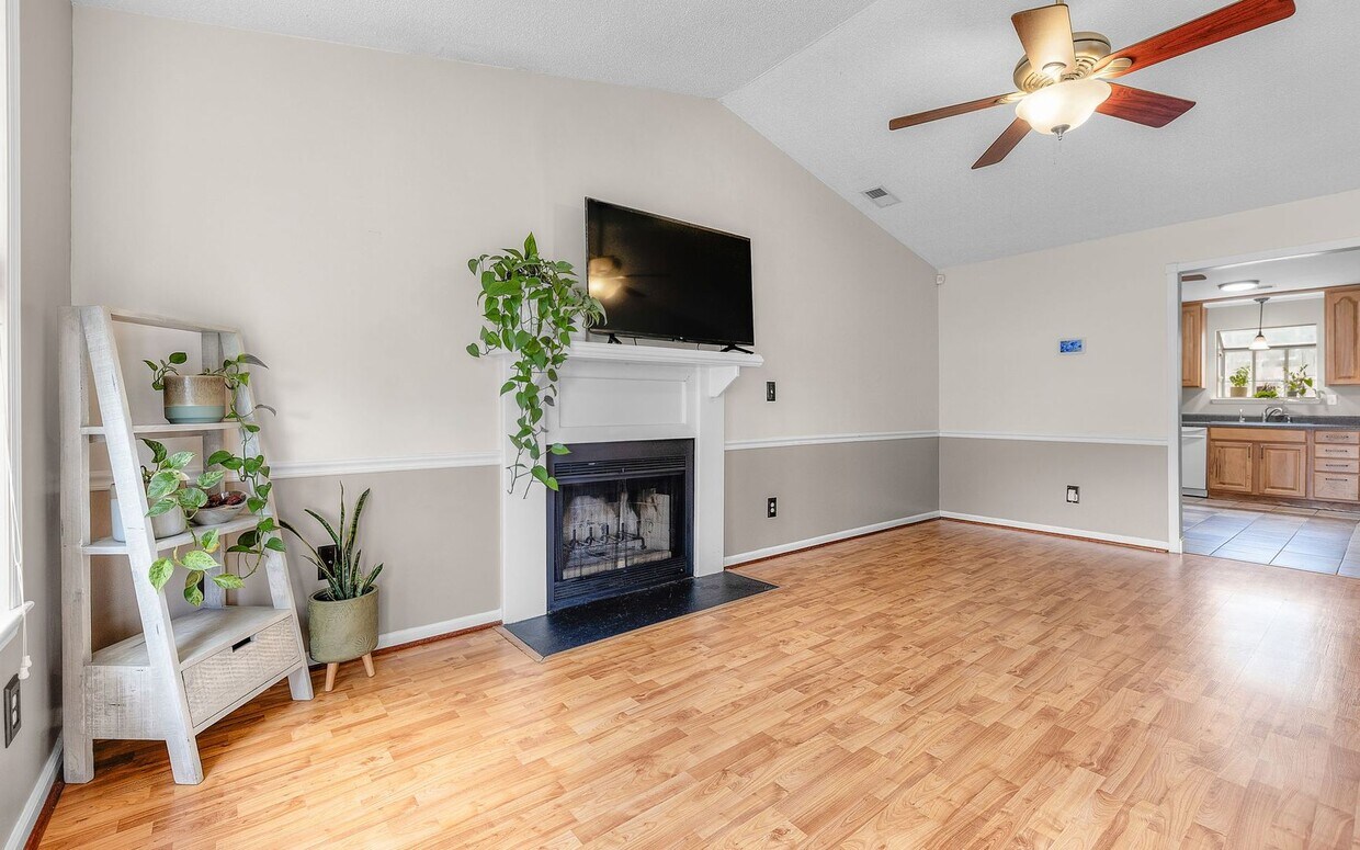 Primary Photo - 3 Bedroom Ranch