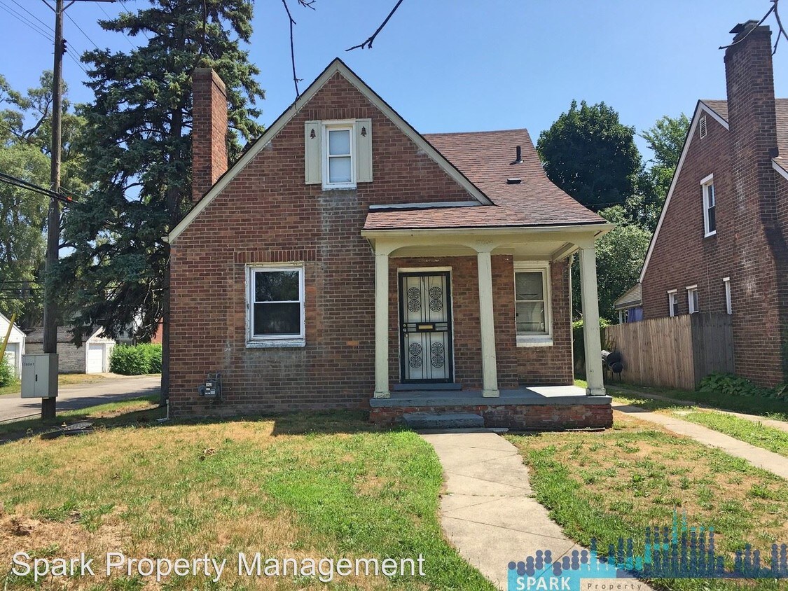 Primary Photo - 4 br, 1 bath House - 17604 Tracey St