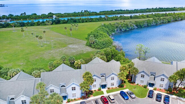 Foto del edificio - 7470 US-1