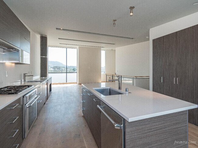Foto del edificio - 320 Cornwall St
