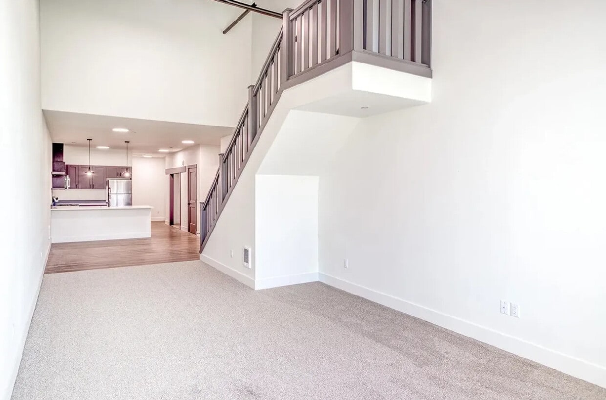 Building Photo - The Lofts 38