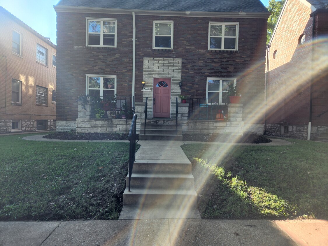 6610 Devonshire Ave Unit 2E, Saint Louis, MO 63109 Apartments in