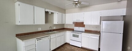 Building Photo - 1607 Larch St