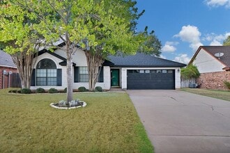 Building Photo - 1514 Hayloft Ln