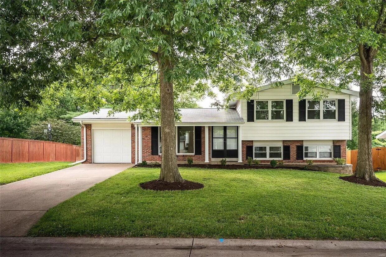Foto principal - 826 Judson Manor Dr