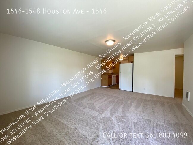 Foto del edificio - 1546-1548 Houston Ave-1546