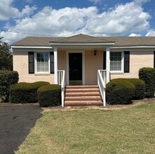 Building Photo - 2801 Shandon Pl