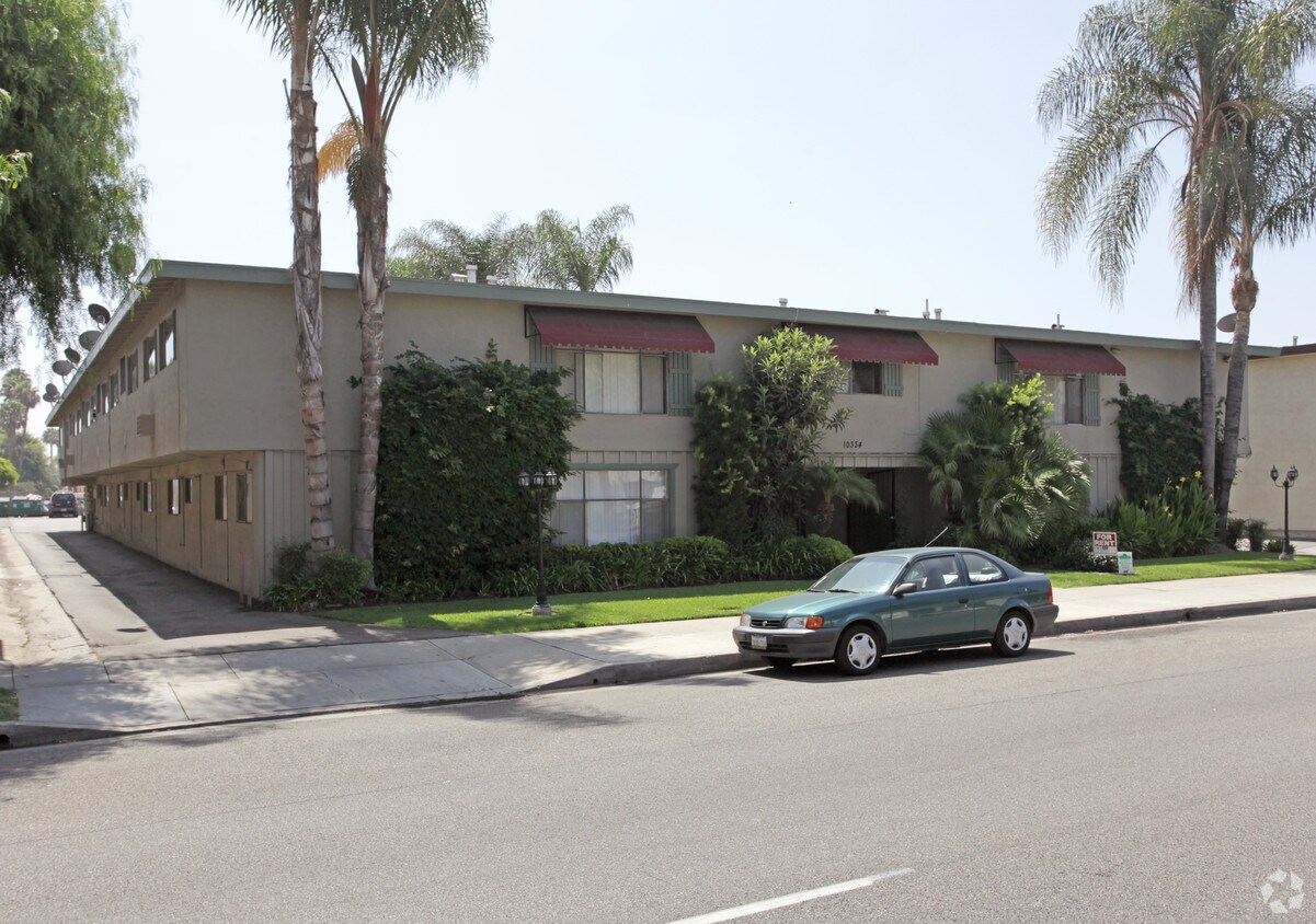 Foto del edificio - 10334 Paramount Blvd
