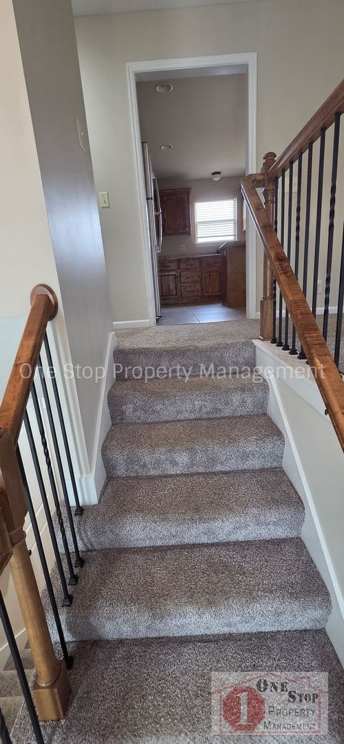 Foto del edificio - Beautiful 4 bedroom, 3 bathroom home in Raymore!