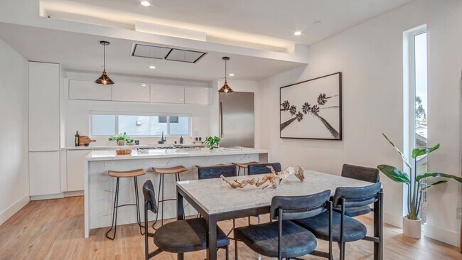 Foto del edificio - 3154 Curts Ave