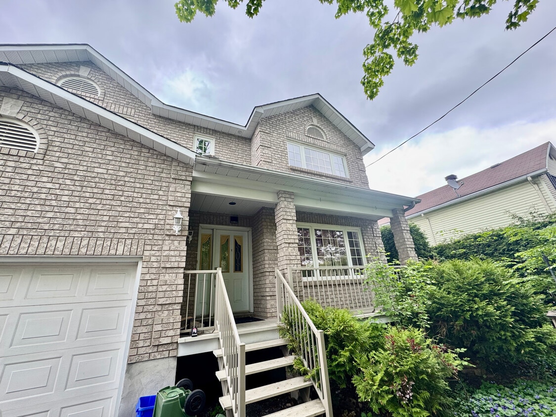 Primary Photo - 205 Glynn Ave