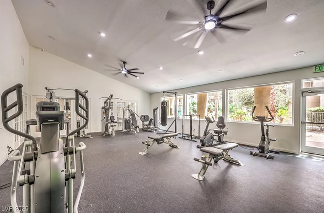 Fitness center - 3145 E Flamingo Rd