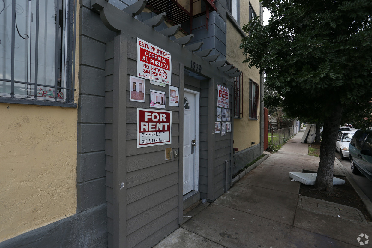 Building Photo - Alvarado Apartments