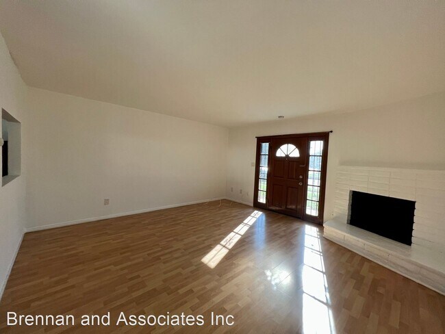 Foto del edificio - 2 br, 1.5 bath House - 449 Woodlawn Ave Ap...