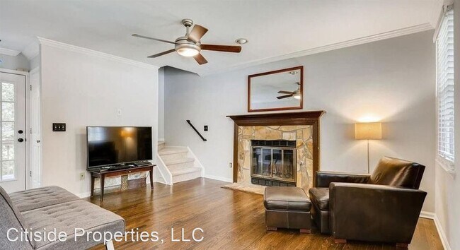Building Photo - 3 br, 3 bath House - 1526 Park Creek Ln