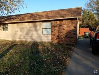 Building Photo - 2017 Martin Ave