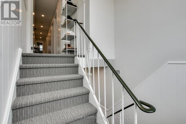 Building Photo - 99 West Lodge Ave