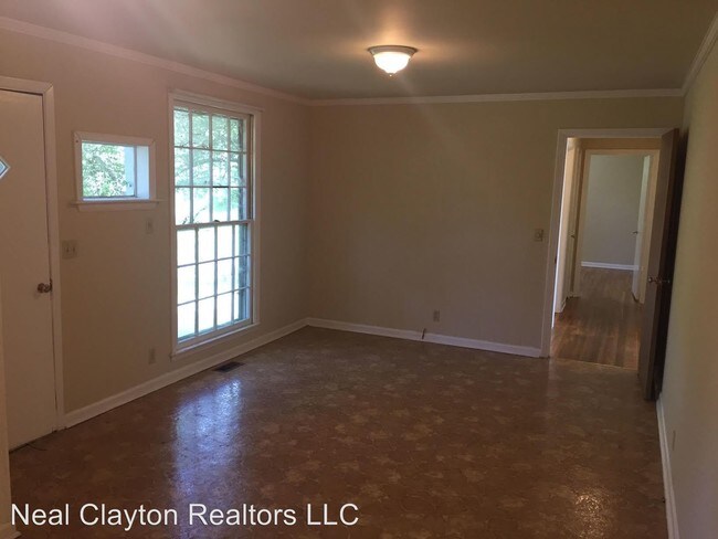 Building Photo - 2 br, 1.5 bath House - 2328 Castleman Dr