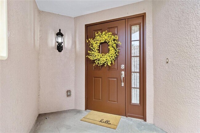 Building Photo - 852 Lantern Way