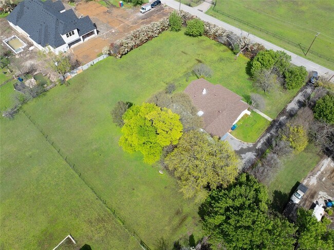 Building Photo - 3903 Dublin Rd