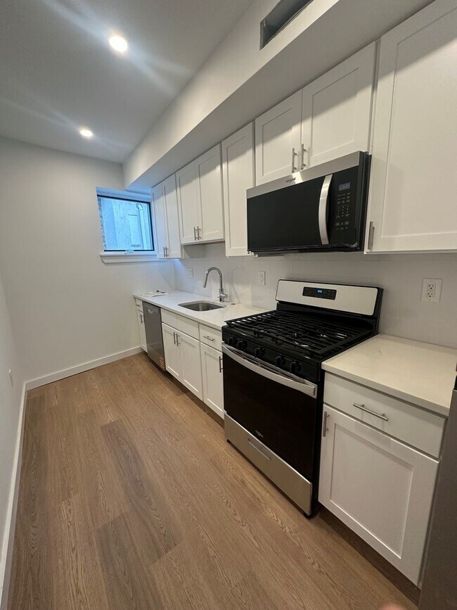 Building Photo - Welcome to the Oswalds Place Apartments!