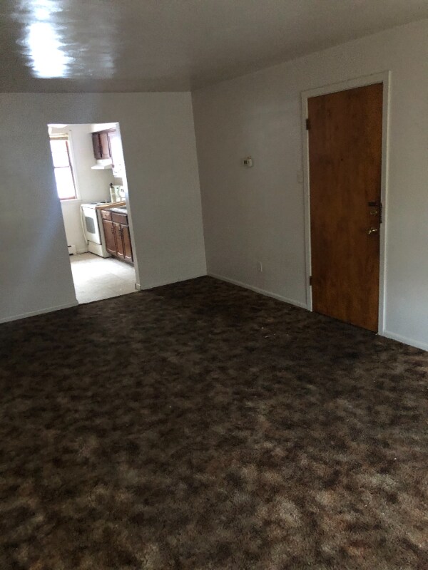 Foto del edificio - 230 Ambridge Ave