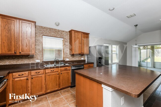 Building Photo - 6109 Paddlefish Dr